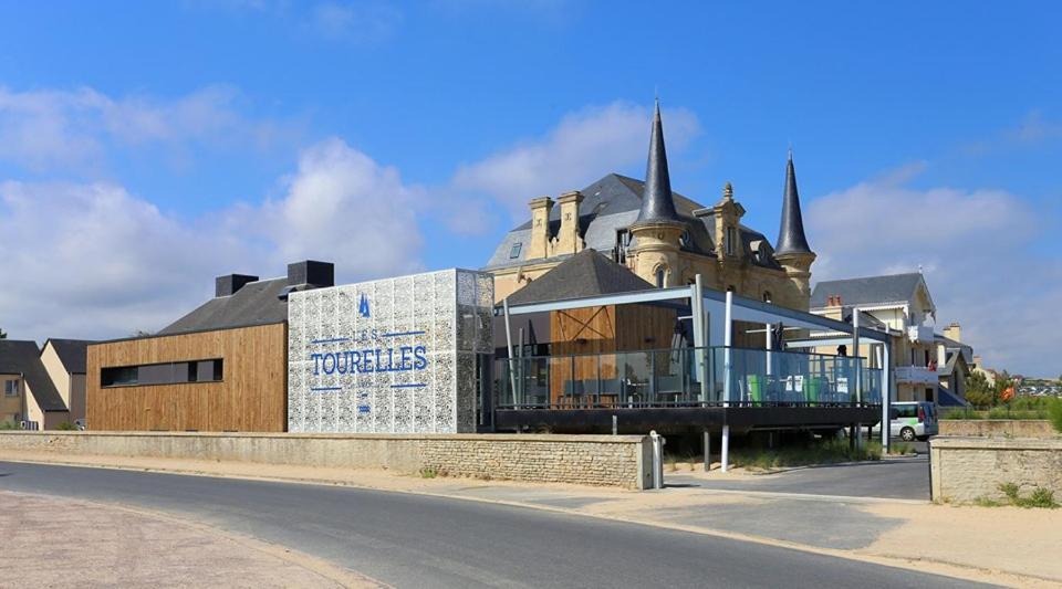 Les Tourelles Village De Vacances 아스넬레스 외부 사진